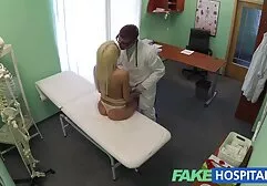 کمی عیار بازی می کند با بیدمشک خیس او عکس شهوانی متحرک
