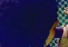 دختر گاوچران ورزش عكس سكسي متحرك شهواني سواری گاو نر سیاه و سفید
